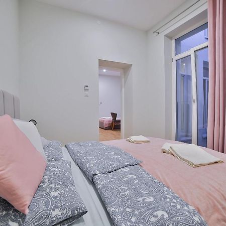 Art Palace Apartments Krakow Luaran gambar